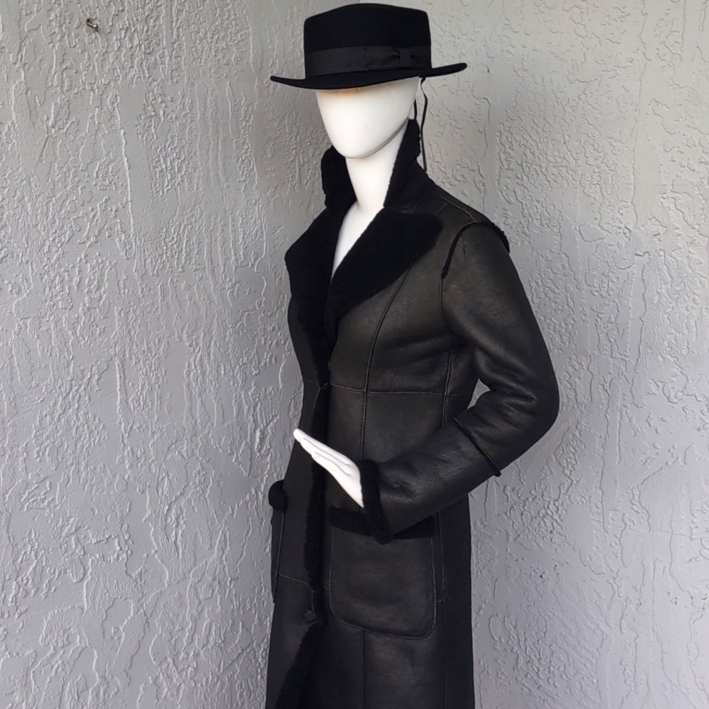 MAX STUDIO Ladies Black Genuine Leather Shearling Lined Luxury Overcoat